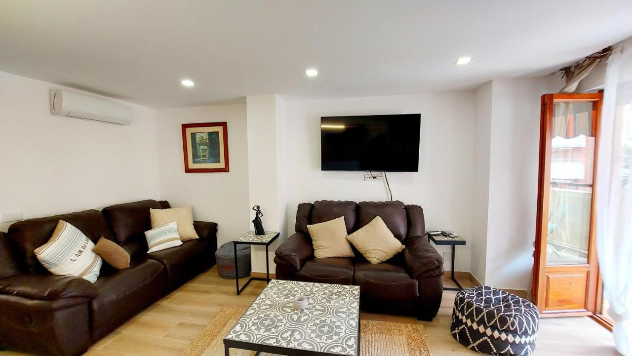 Sunny Duplex In Front Of Campello Apartment *